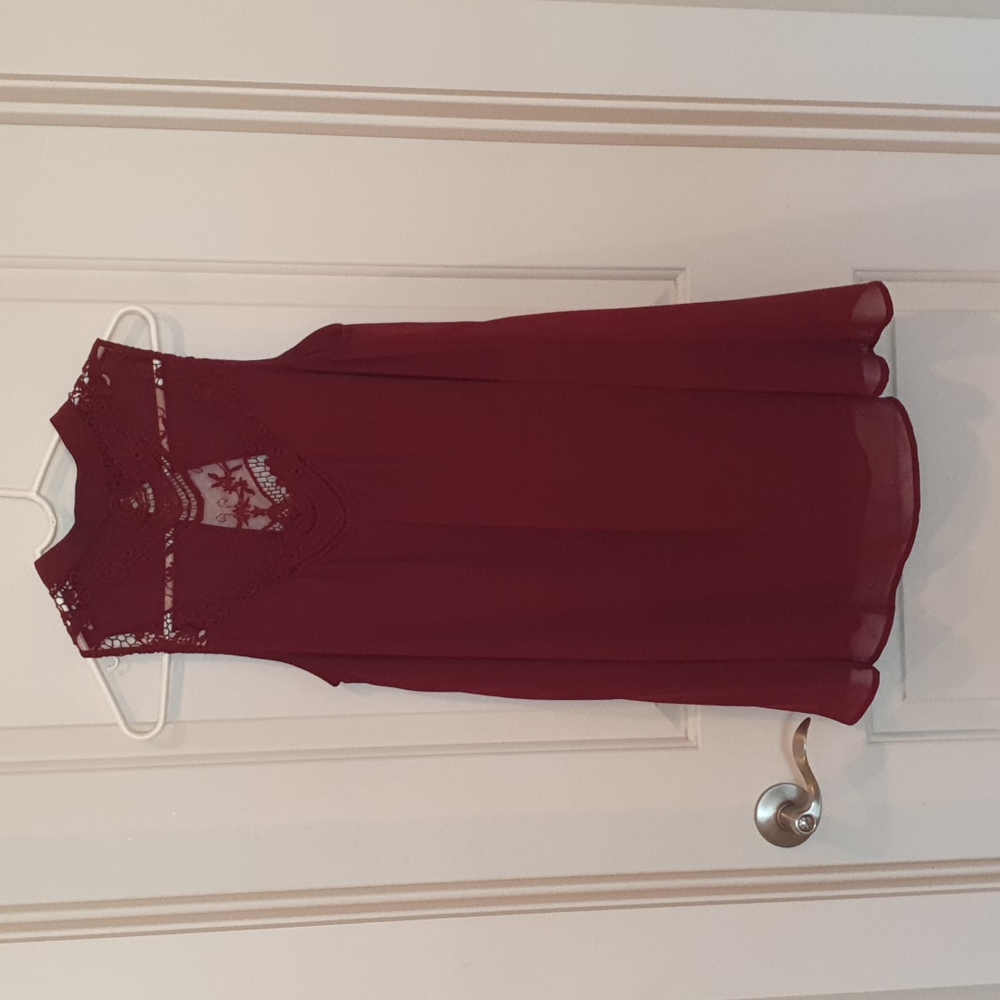 Maroon flowy dress with lace detailing on front